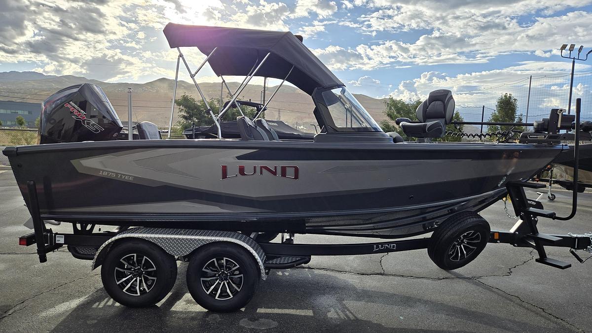 2027 Lund 1875 Tyee