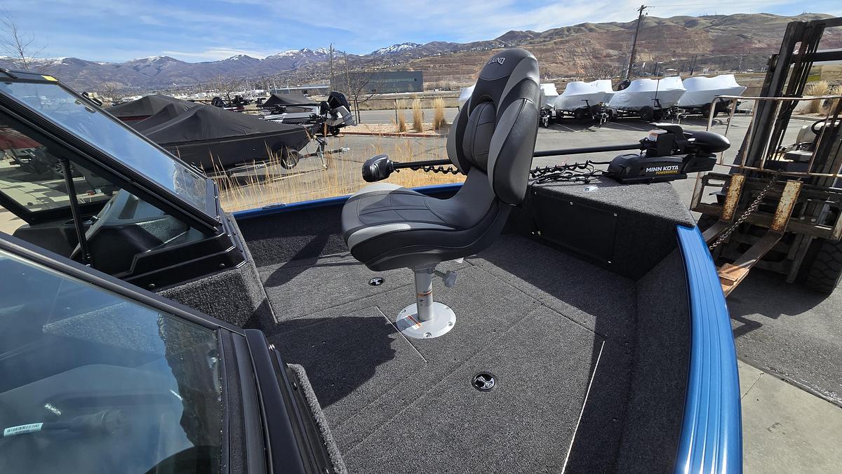 2026 Lund 1775 Adventure Sport