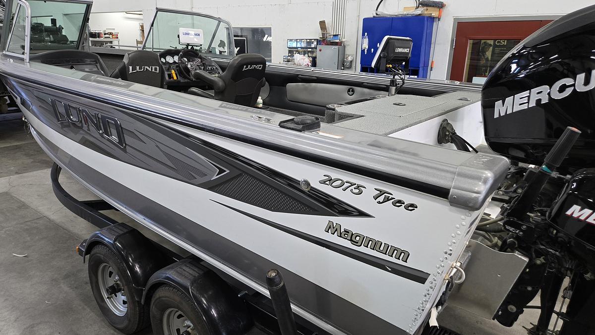 Used 2016 Lund 2075 Tyee Magnum