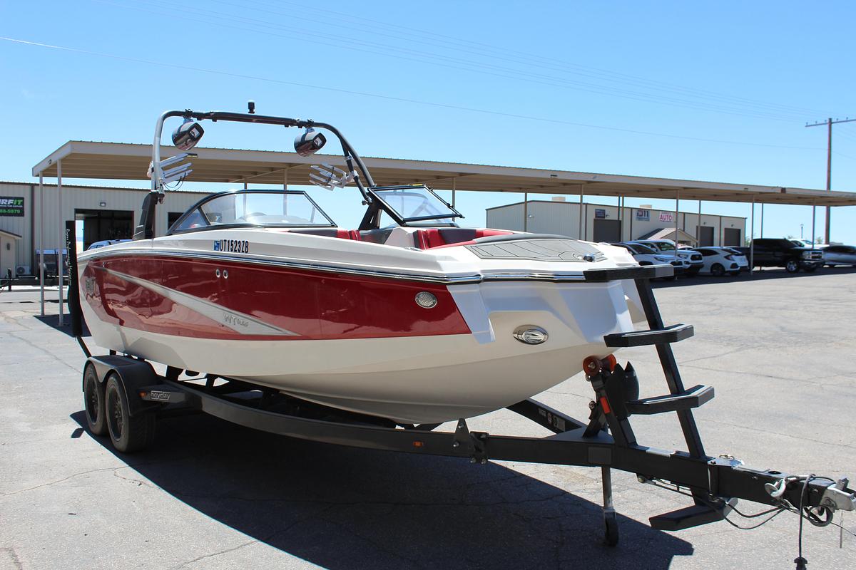 Used 2020 Heyday Wake Boats WTSURF