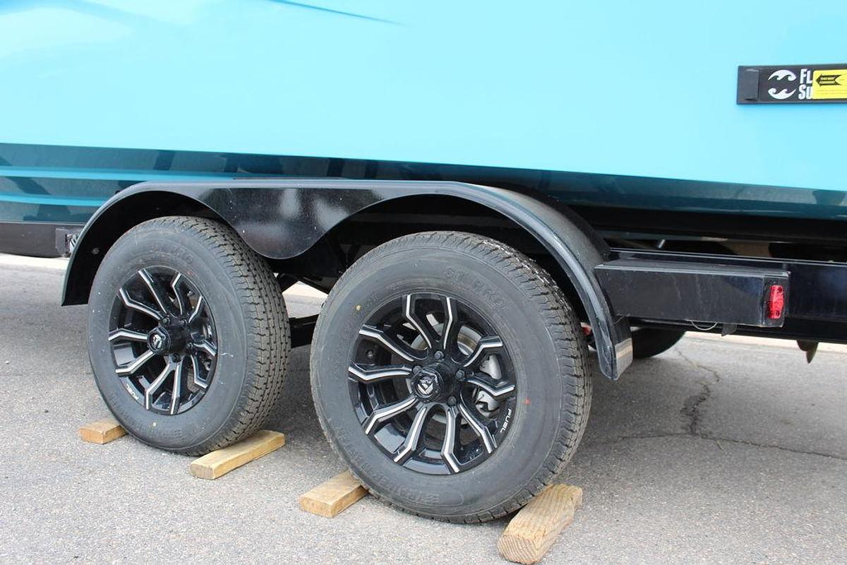 2025 Heyday Wake Boats H22