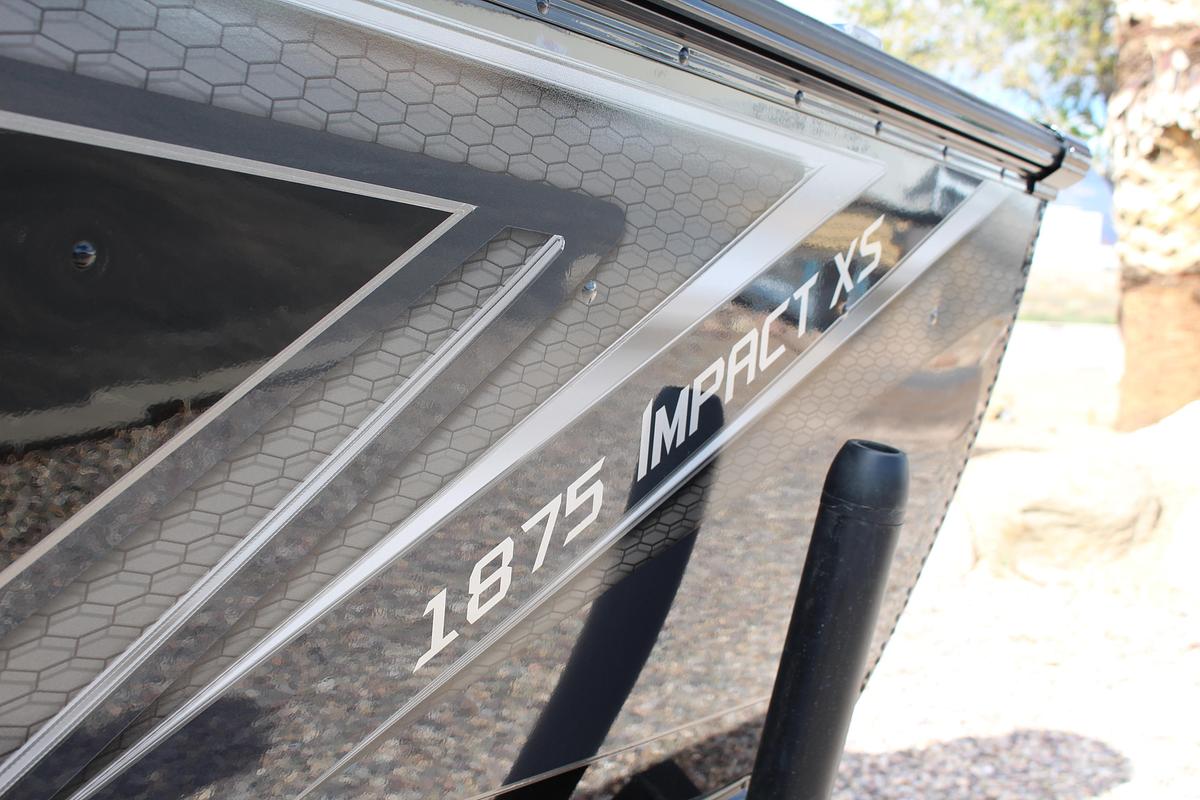 2026 Lund 1875 Impact XS Sport