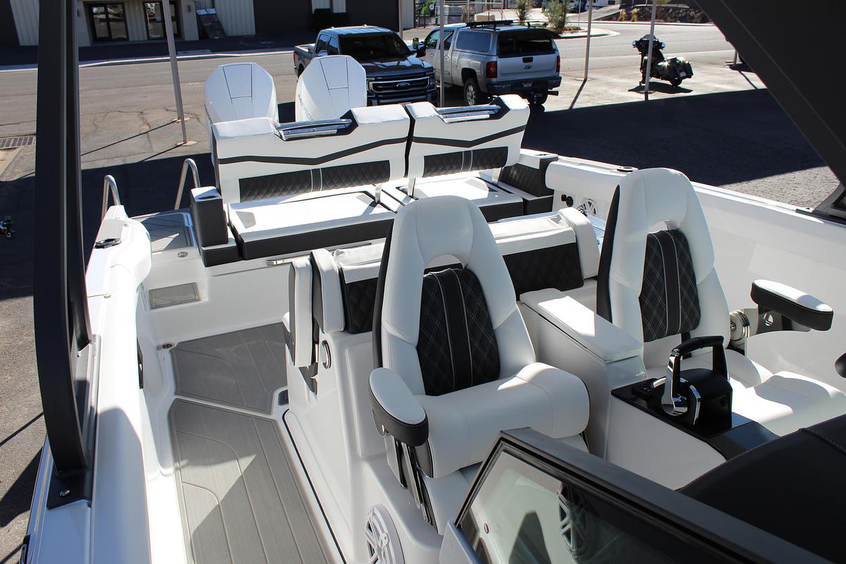 2026 Monterey Elite 30 OB