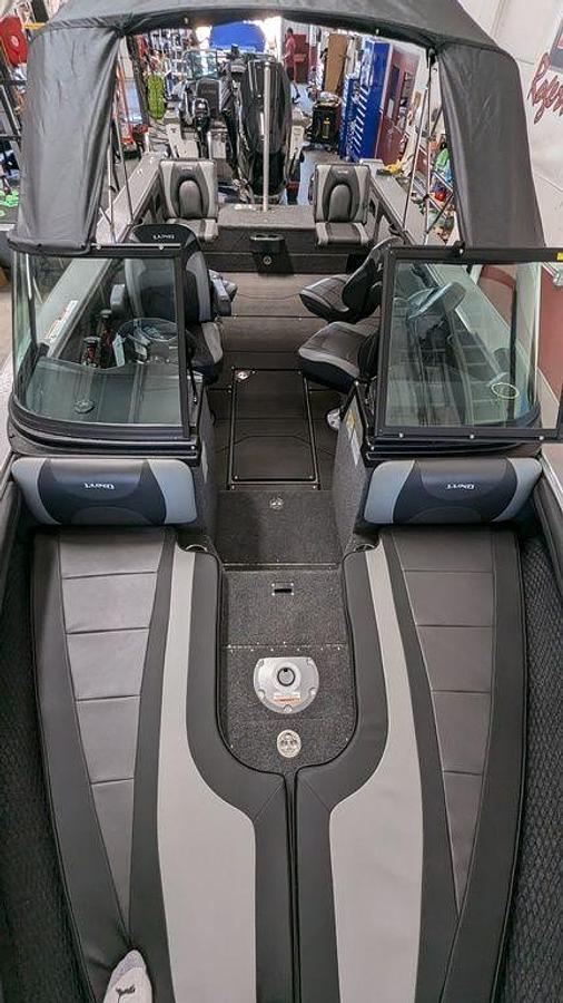 2025 Lund 2275 Baron