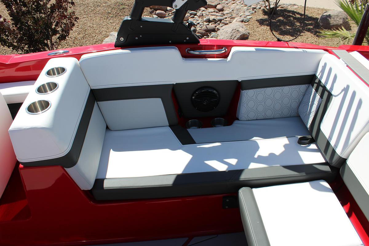 2026 Heyday Wake Boats H22