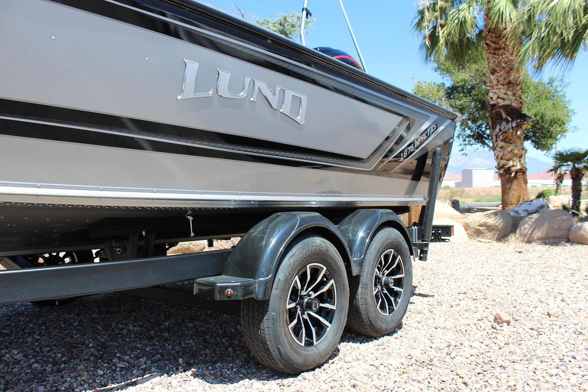 2027 Lund 1875 Impact XS Sport