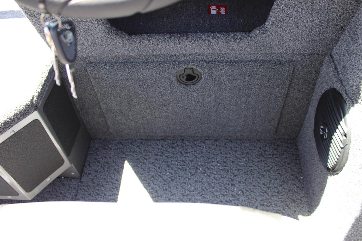 2027 Lund 1875 Impact XS Sport