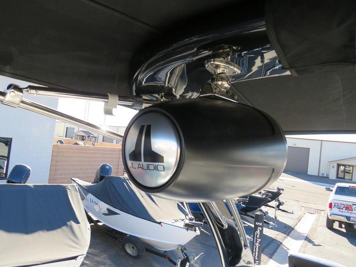 2025 Regal LS6 SURF ULTIMATE