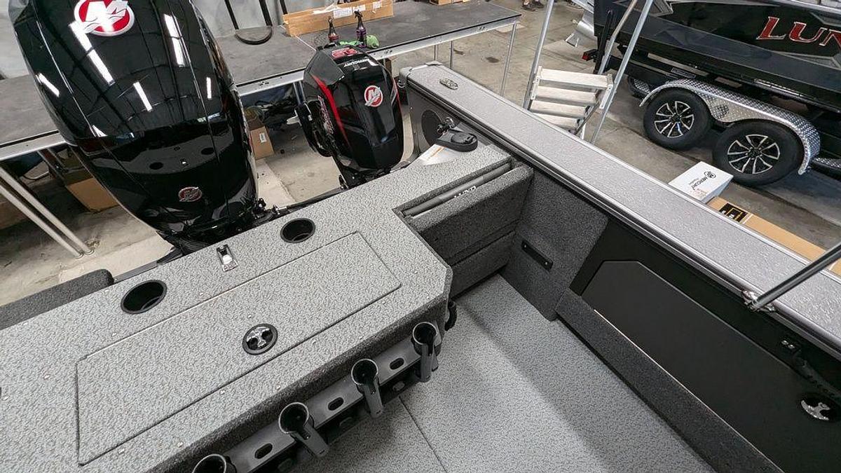 2025 Lund 1875 Fisherman Sport