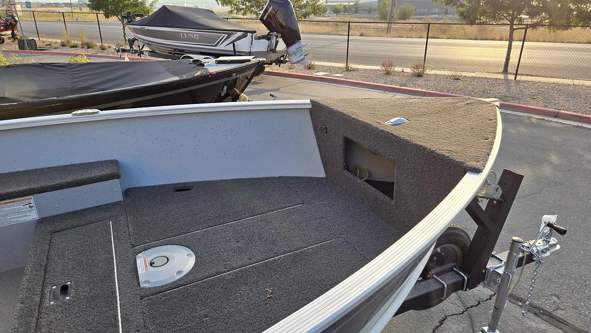 2025 Lund 1600 Fury Tiller