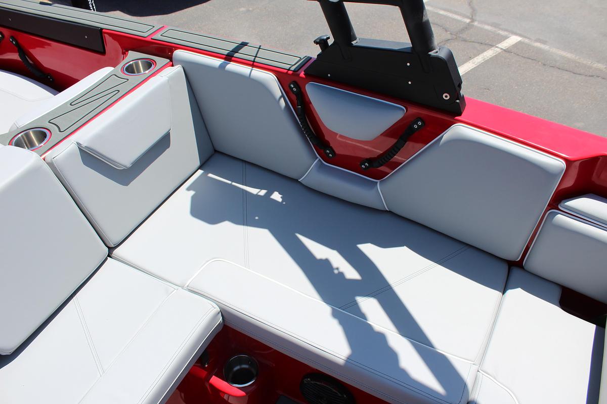 2025 Heyday Wake Boats WTSURF