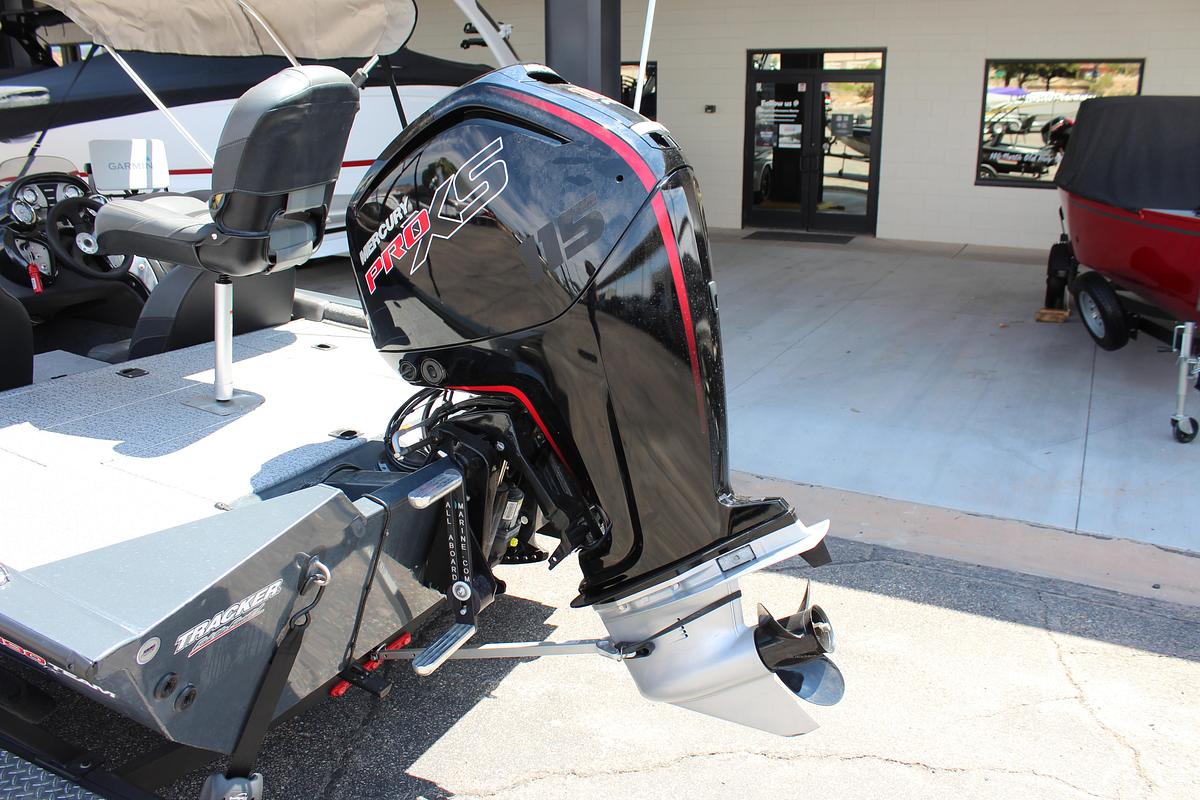 Used 2020  Tracker PRO TEAM 190 TX