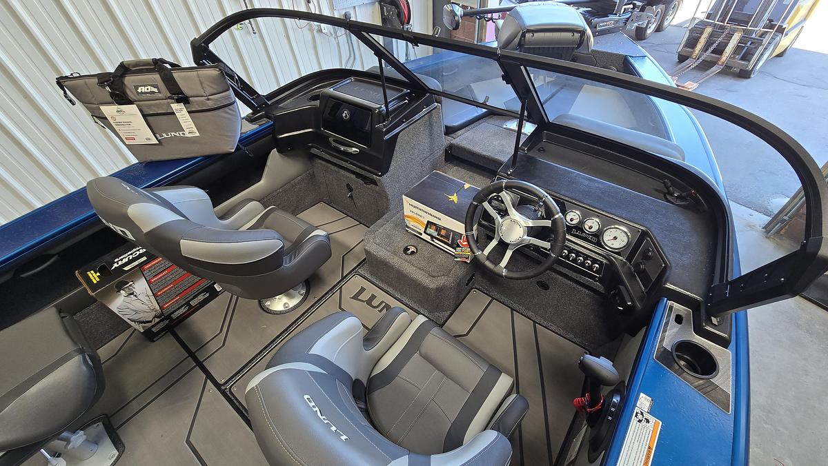 2026 Lund 1875 Crossover XS Sport