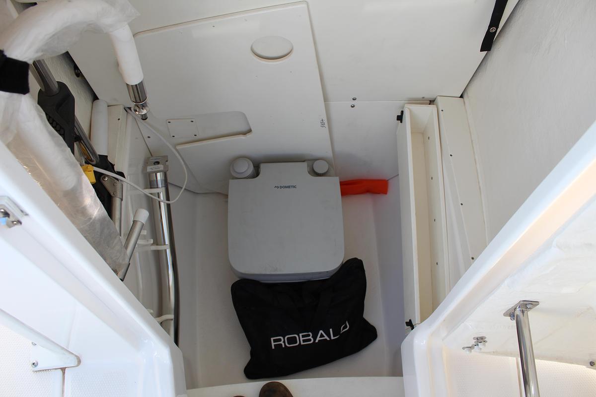 Used 2020 ROBALO R272