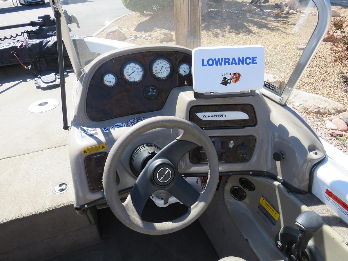 Used 2002 Tracker Tundra 18
