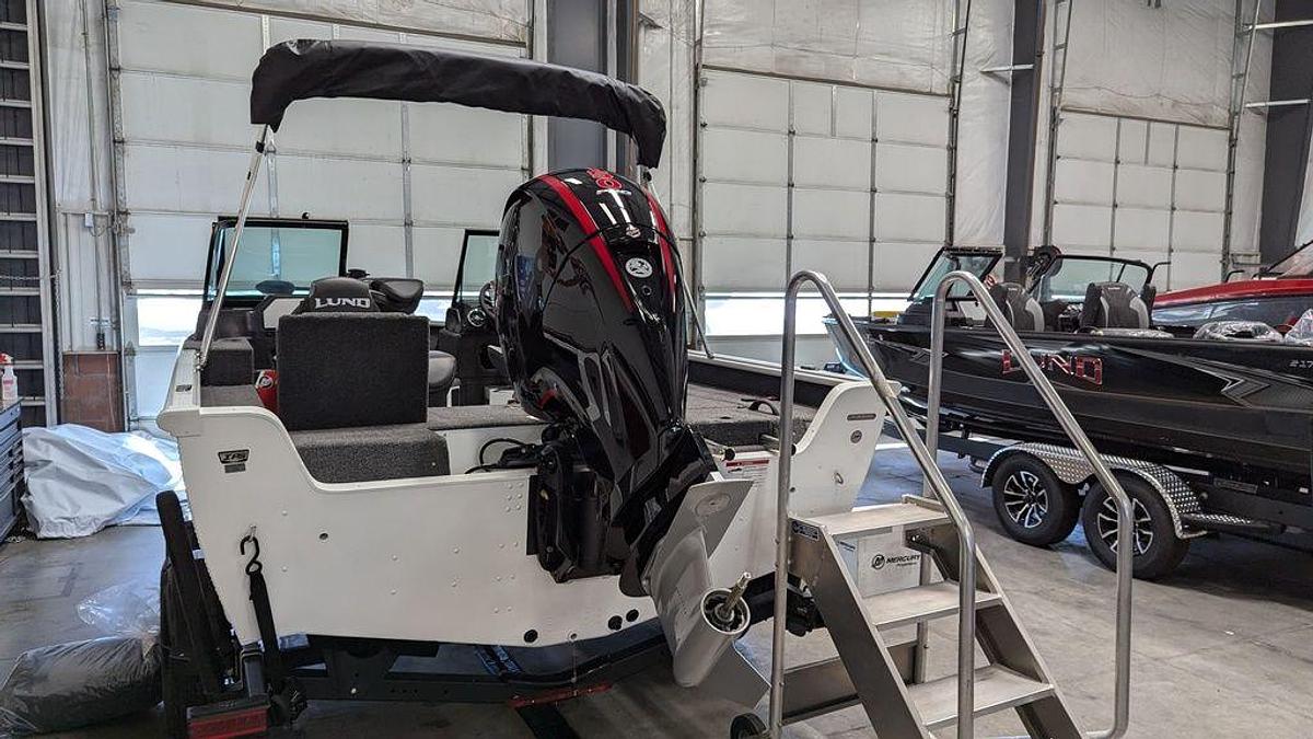 2025 Lund 1875 Impact XS Sport