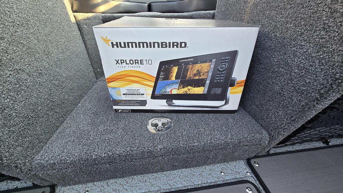 Used 2025 Lund 2075 Tyee Sport