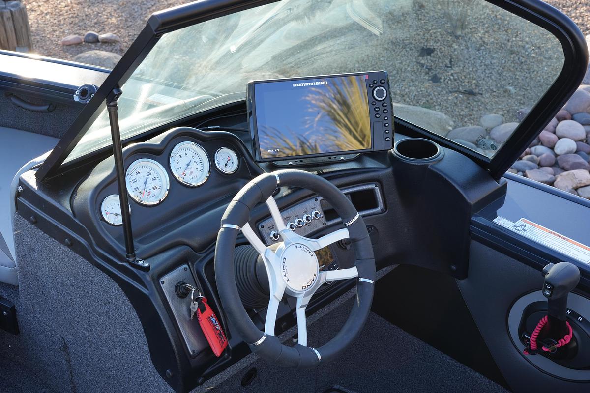 Used 2023 Lund 1875 Crossover XS Sport