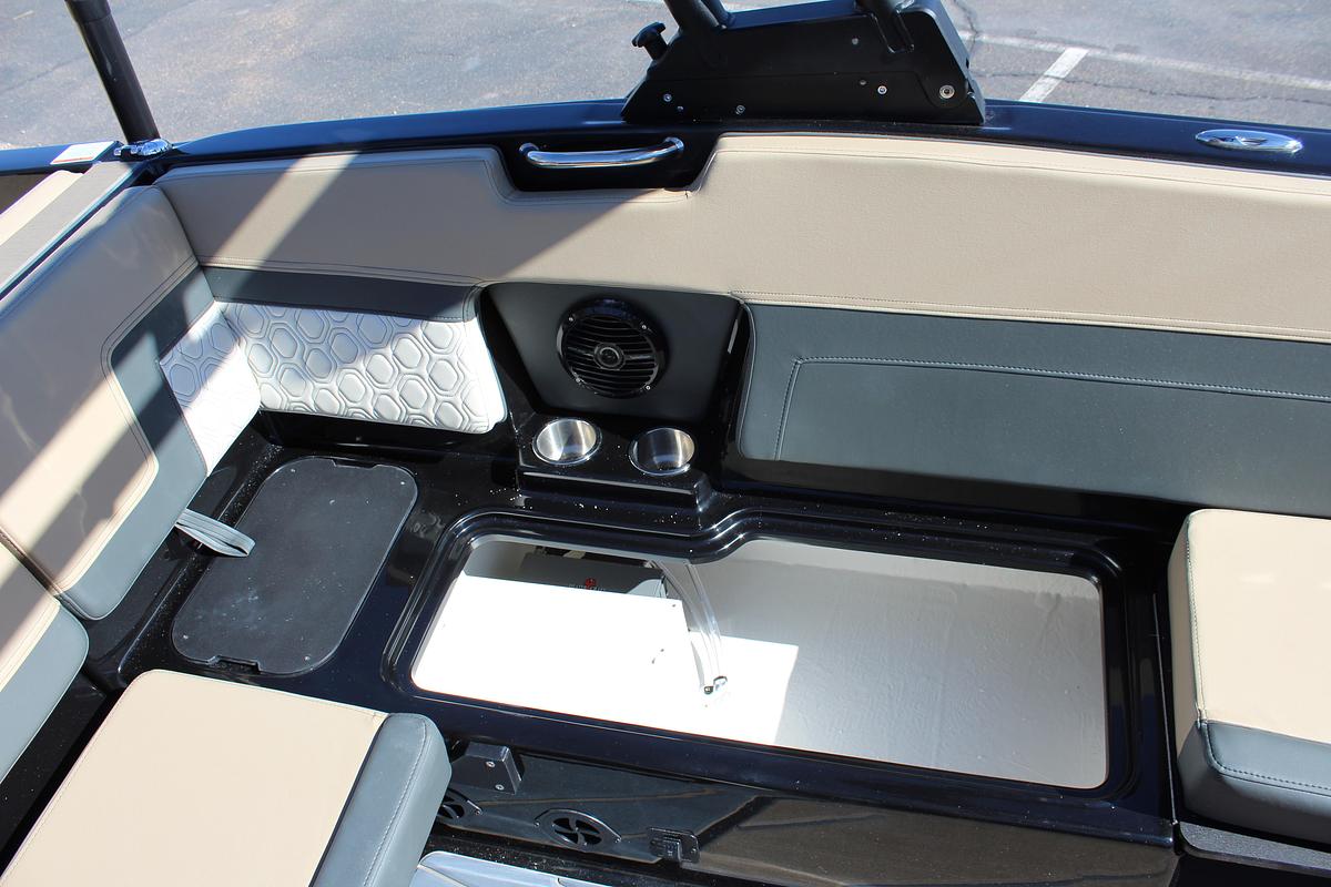 2026 Heyday Wake Boats H22