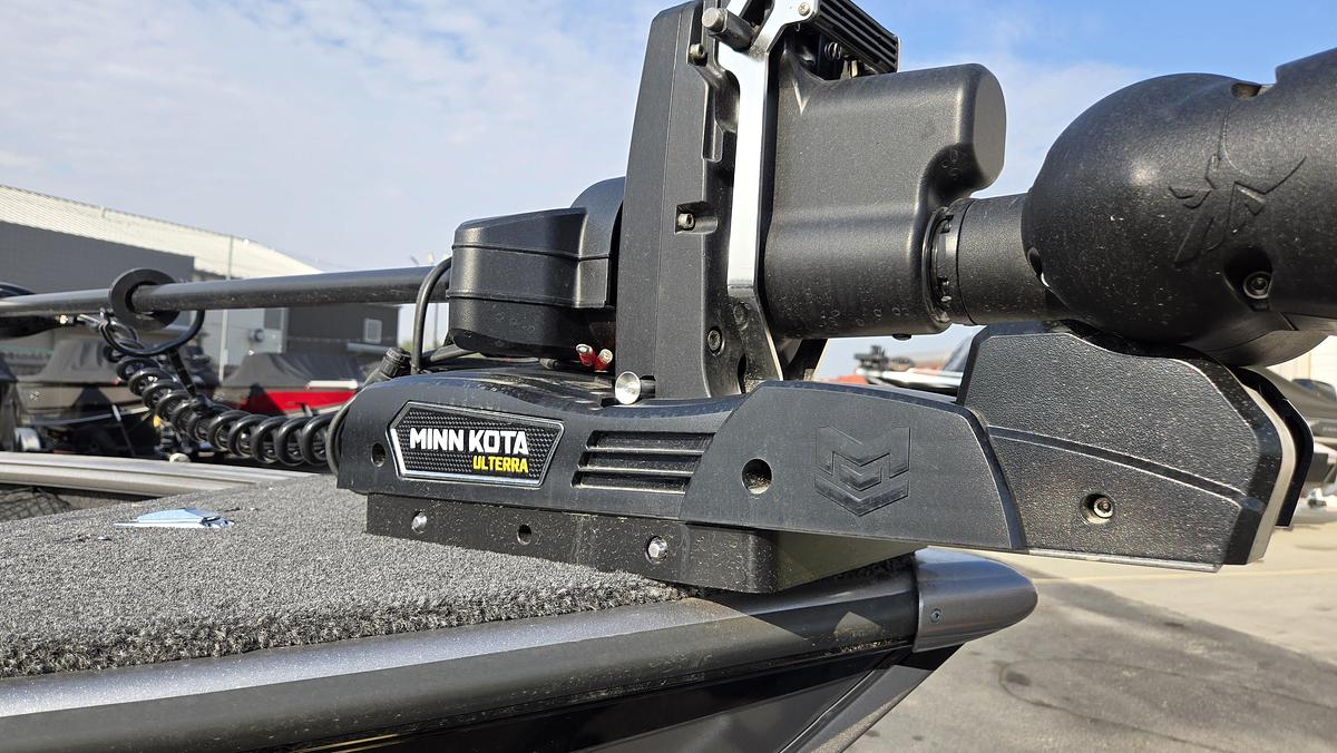 2025 Lund 2075 Impact XS Sport