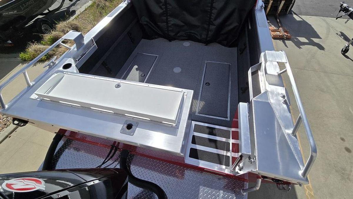 2025 Thunder Jet 210 Luxor Limited