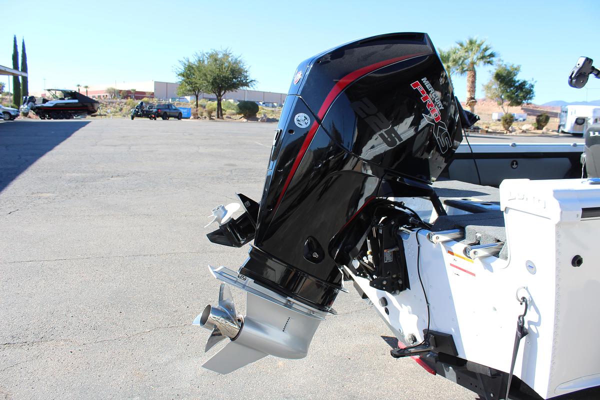 Used 2022 Lund 1975 Tyee Sport