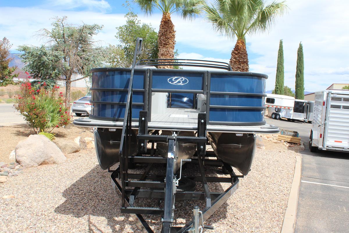 2026 Bentley Pontoons 243 Center Walk Thru Fish Tripple Toon