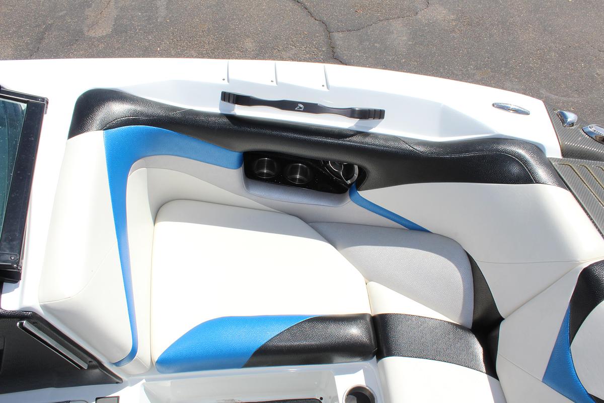 Used 2015 Centurion  FS44