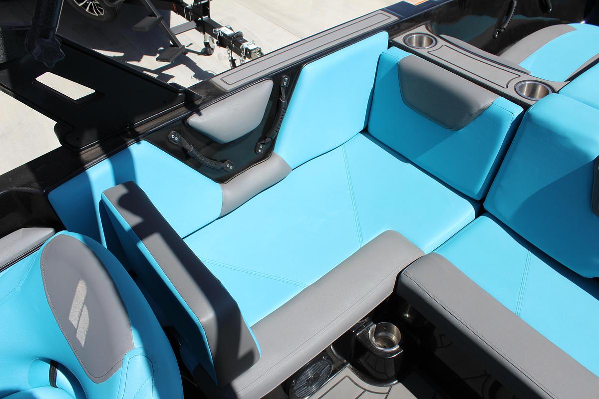 Used 2020 Heyday Wake Boats WTSURF