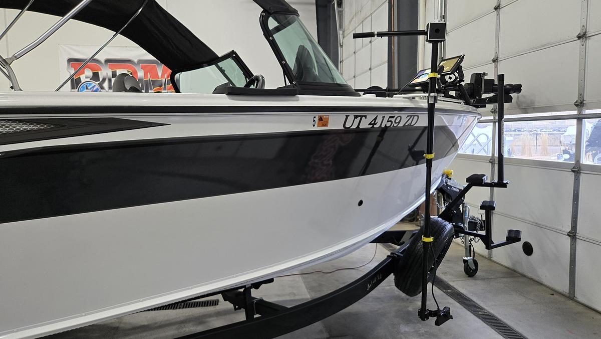 Used 2022 Lund 2275 Baron Sport