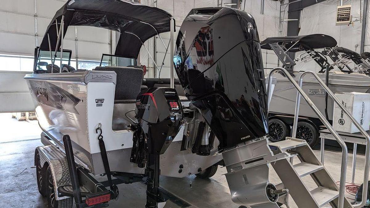 2025 Lund 2275 Baron