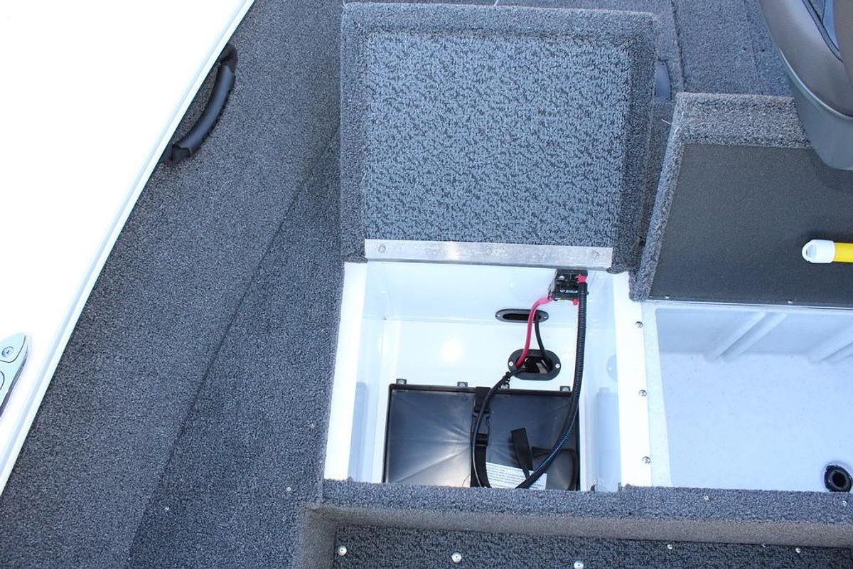 2025 Lund 1650 Rebel XL SS Whiteout Edition