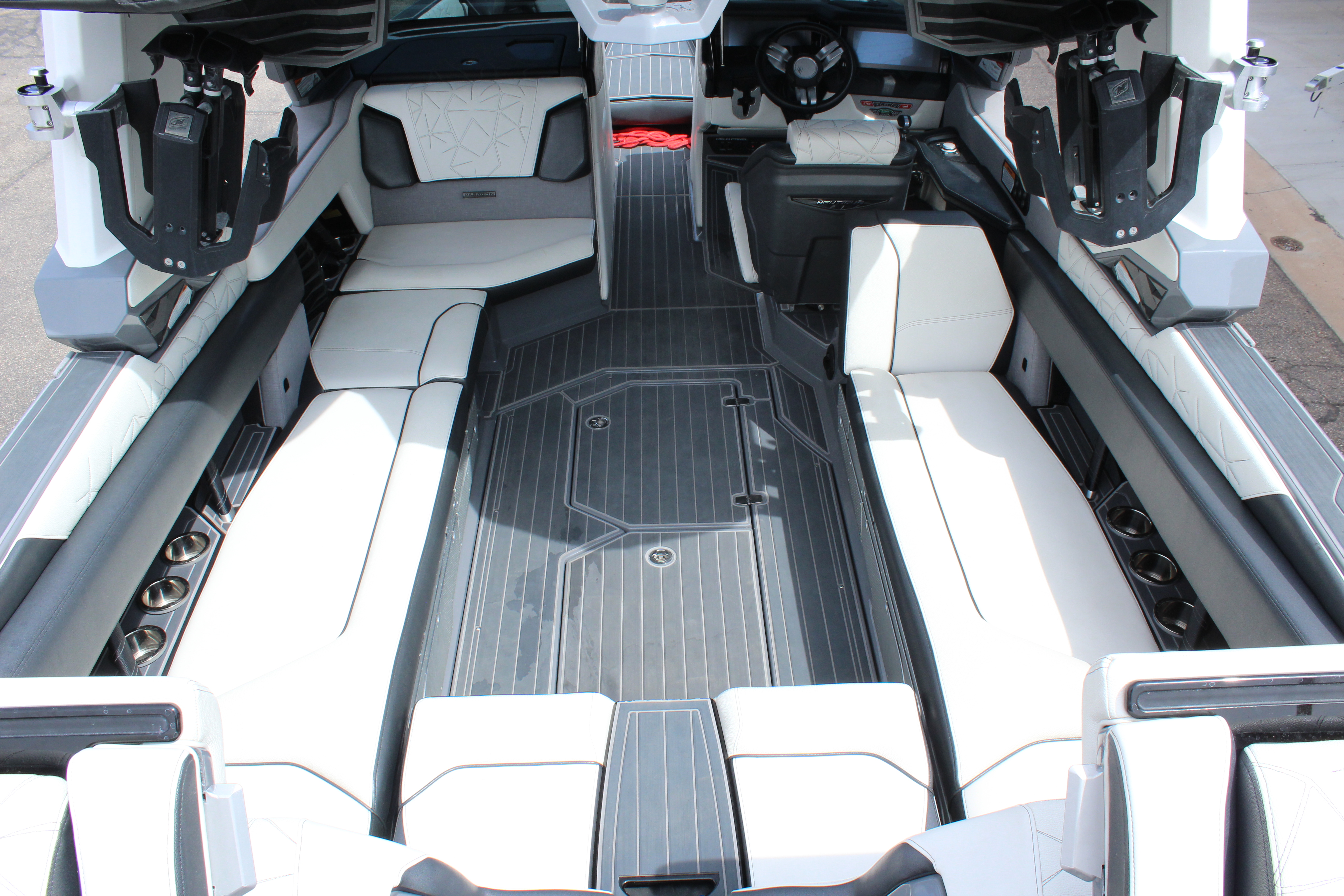 Used 2023 Nautique G25 Paragon