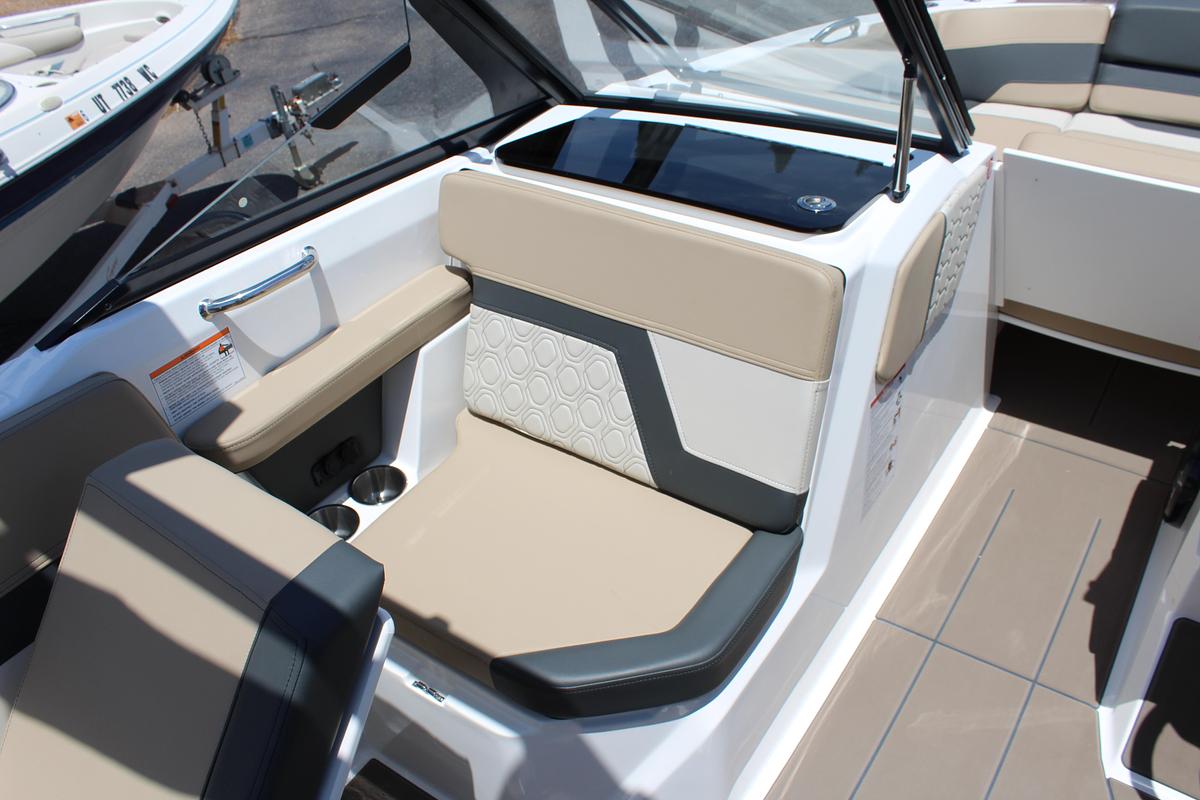 2027 Heyday Wake Boats H22