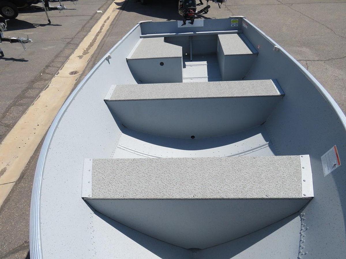 2025 Lund WC-14 Tiller