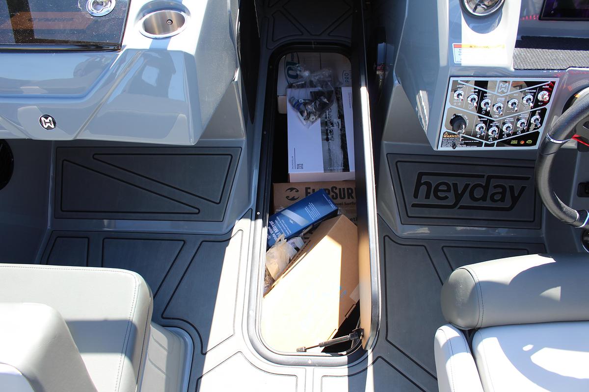 2026 Heyday Wake Boats WTSURF