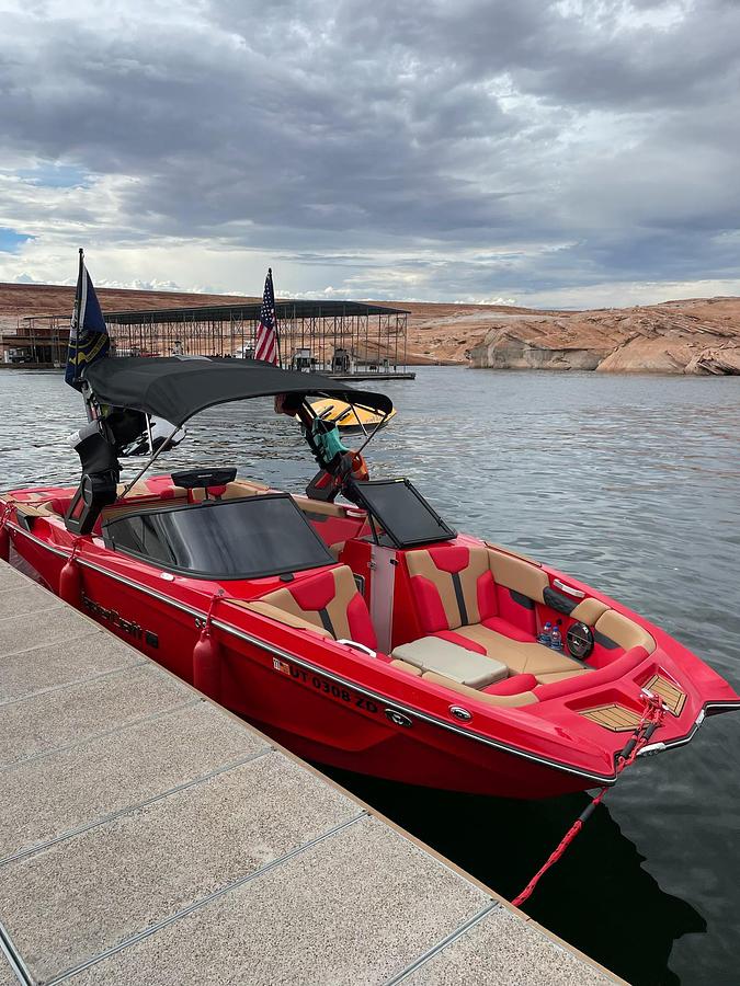 Used 2022 Mastercraft XT24