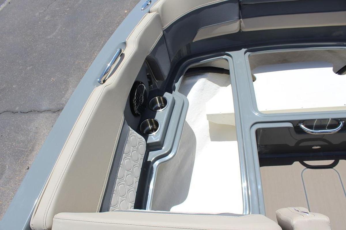 2025 Heyday Wake Boats H22