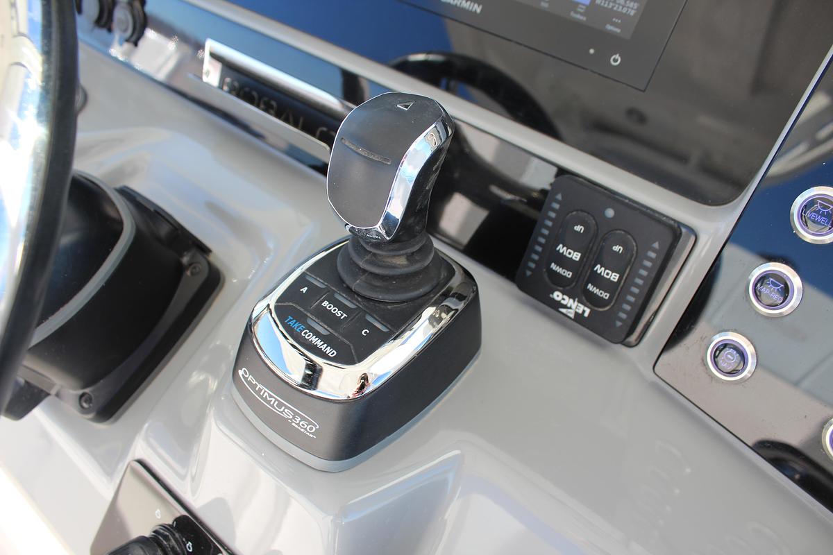 Used 2020 ROBALO R272