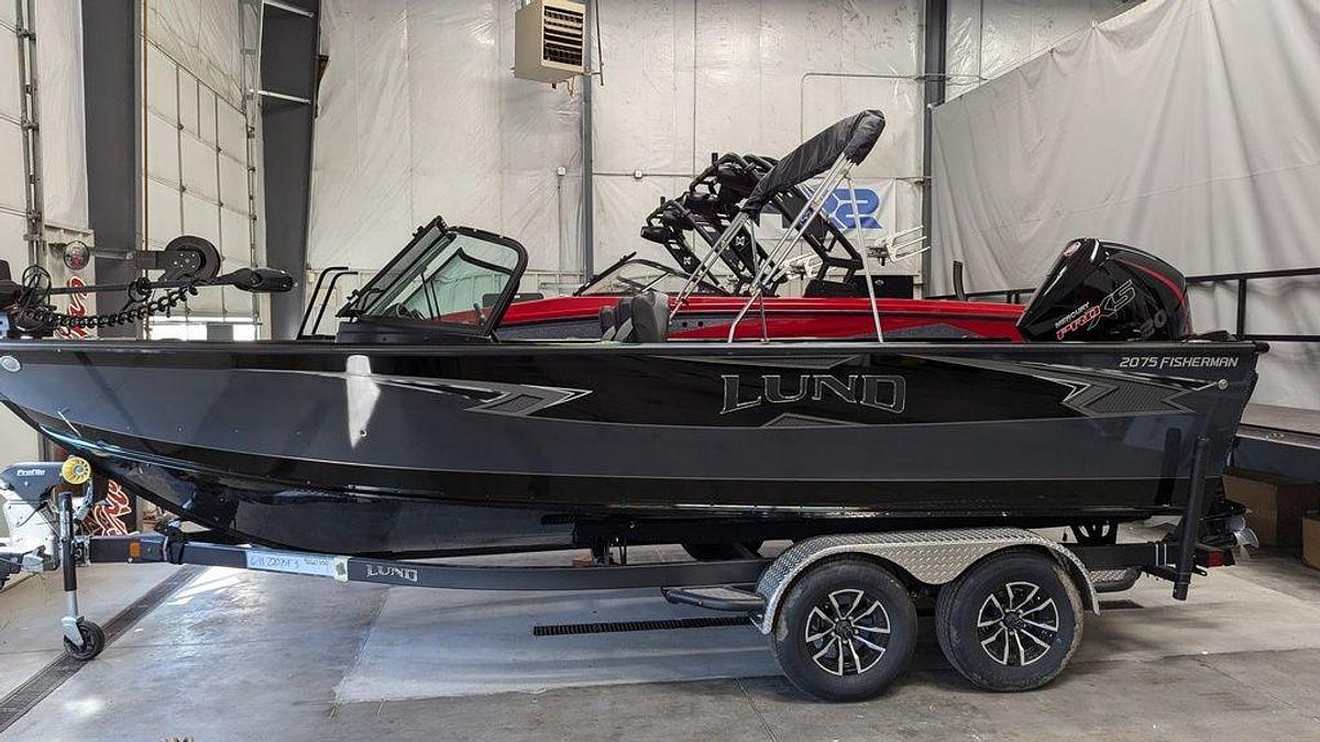 2025 Lund 2075 Fisherman Sport