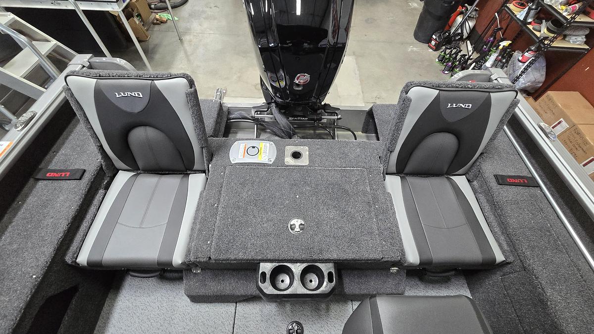 2026 Lund 1775 Impact XS Sport