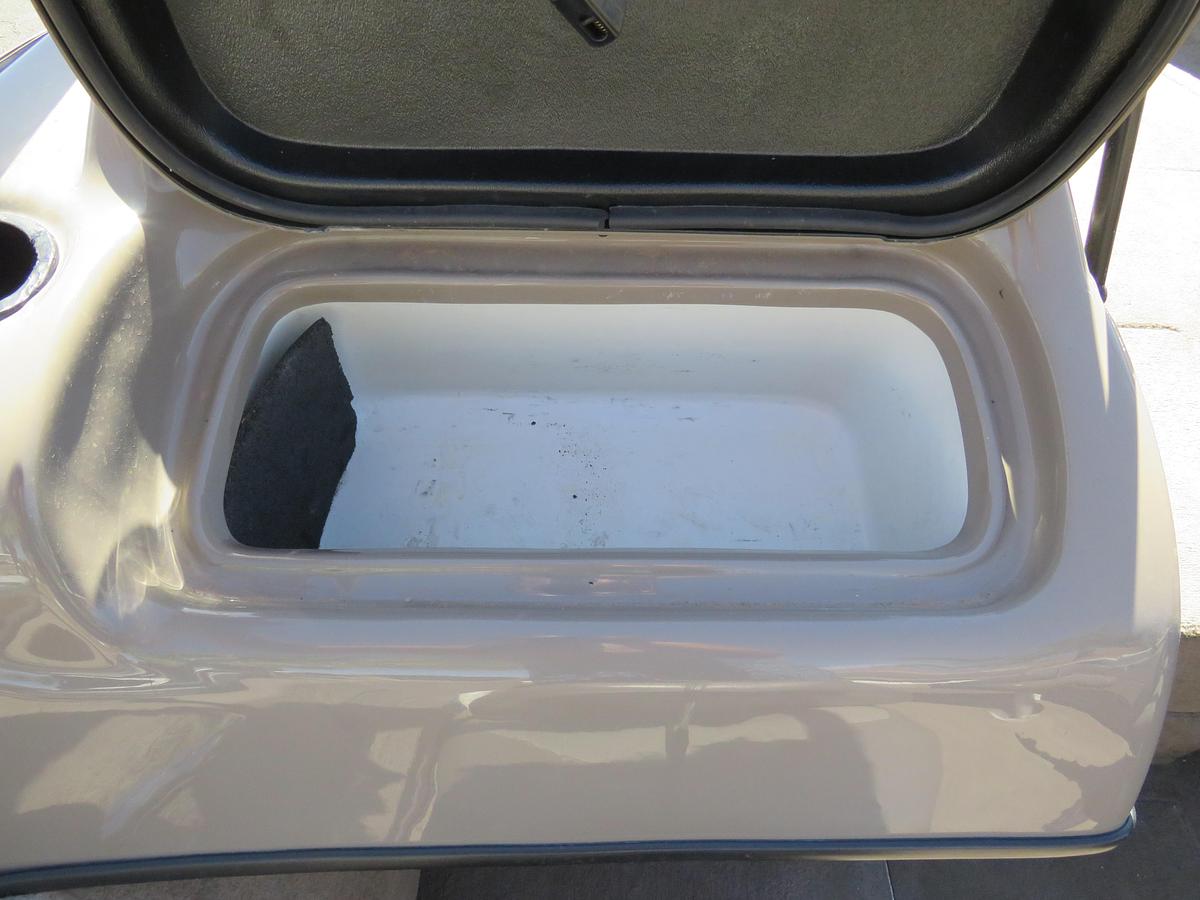 Used 2002 Tracker Tundra 18
