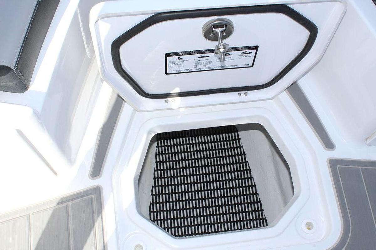 2025 Monterey Elite 27