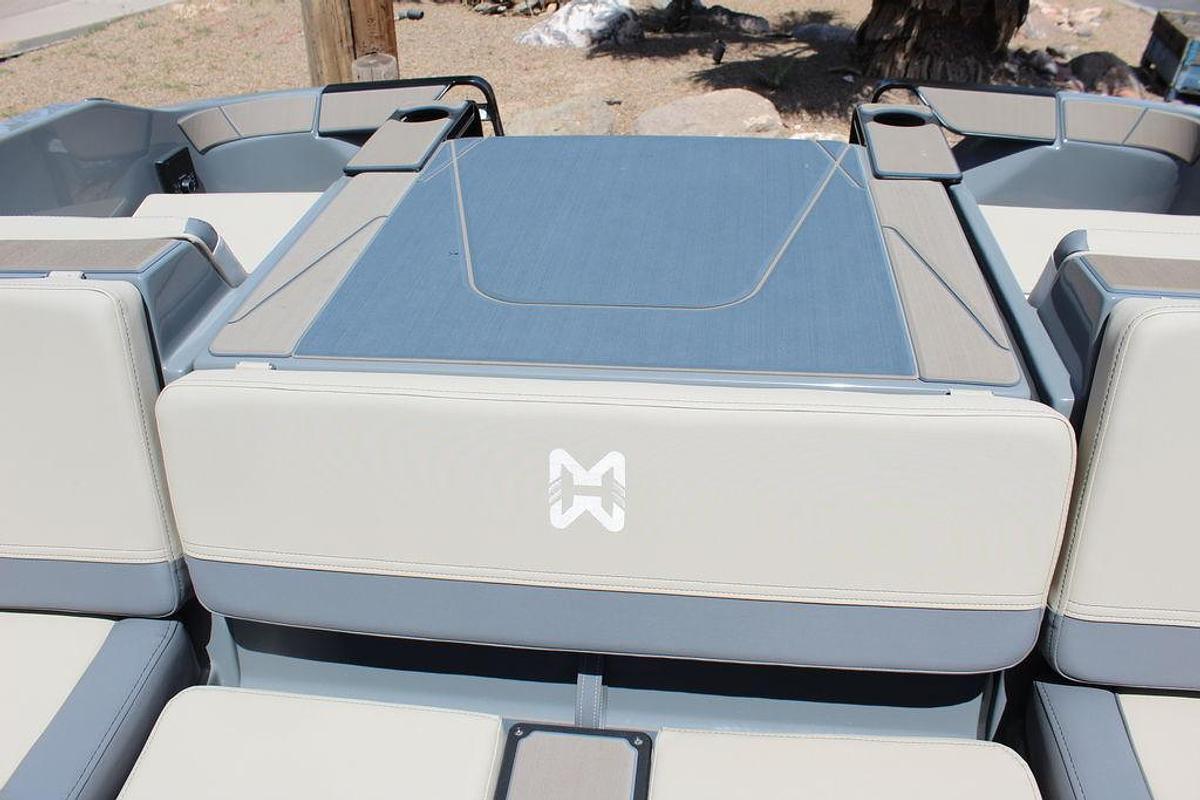 2025 Heyday Wake Boats H22