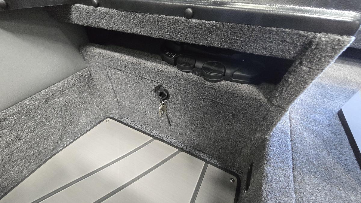 2026 Lund 1875 Crossover XS Sport