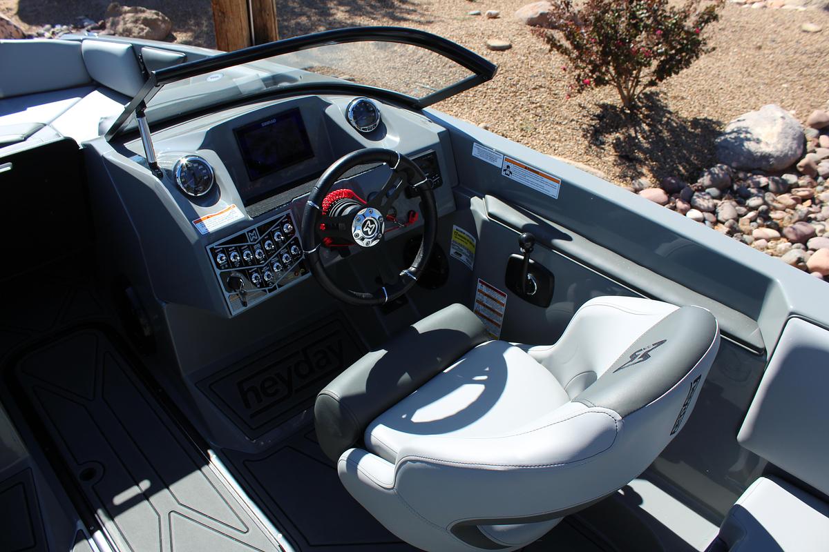 2026 Heyday Wake Boats WTSURF