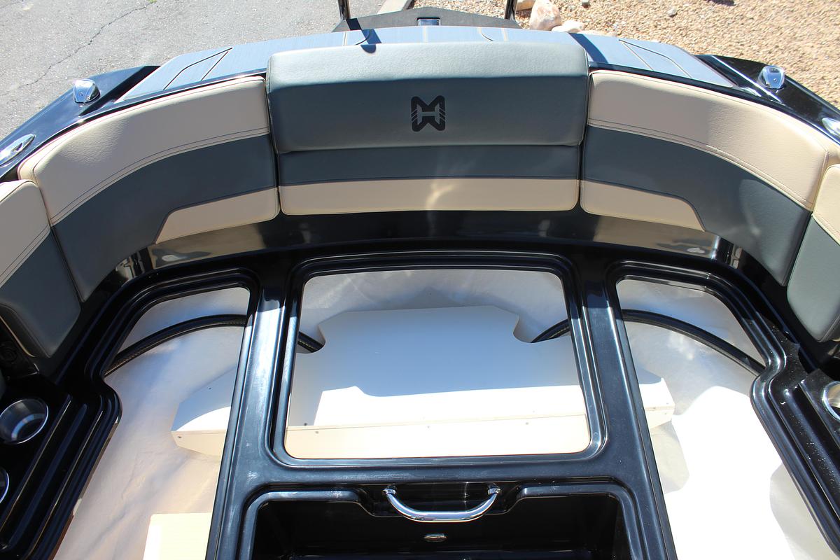 Heyday Wake Boats H22