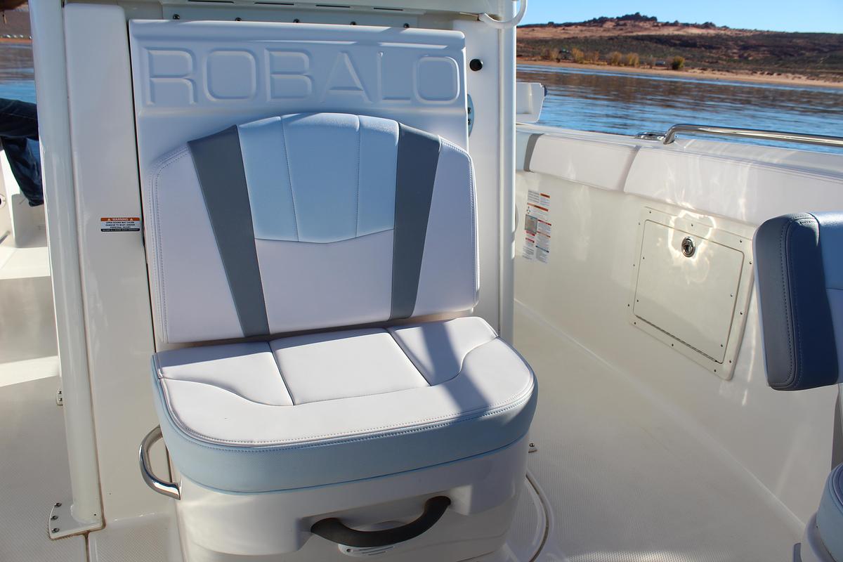 Used 2020 ROBALO R272