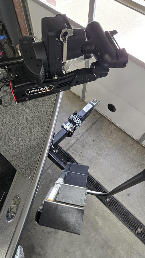 2026 Lund 2075 Fisherman