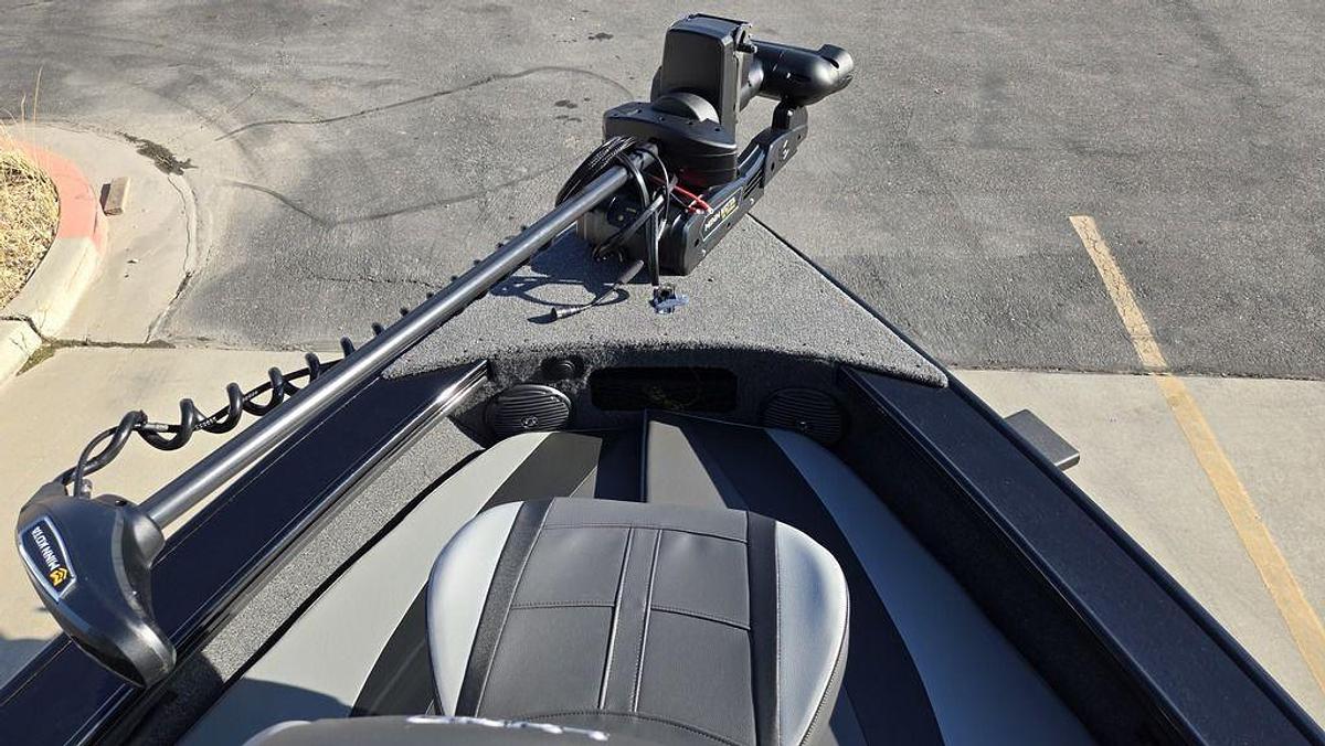 2025 Lund 1875 Crossover XS Sport